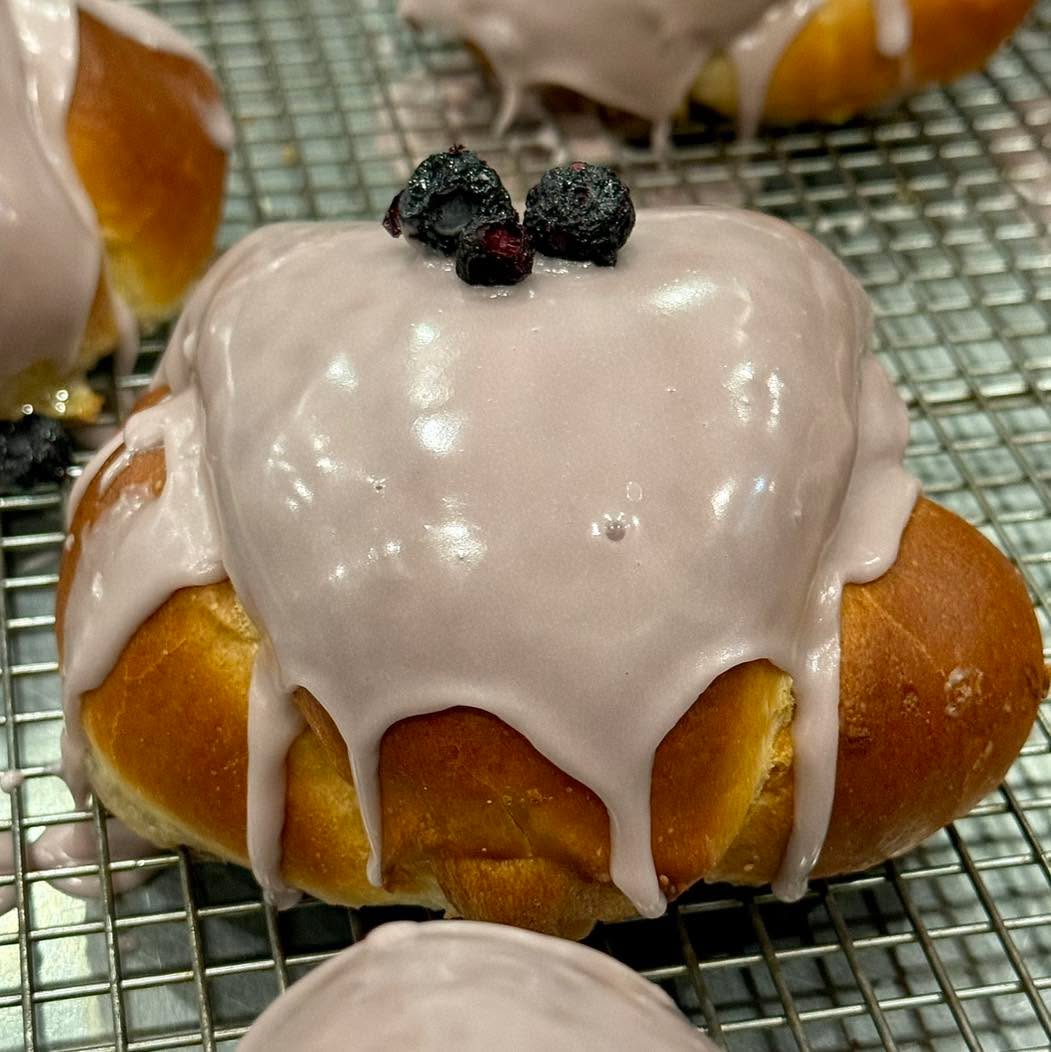 Glazed Blueberry Cinnamon Oatmeal Raisin Challah Pocket